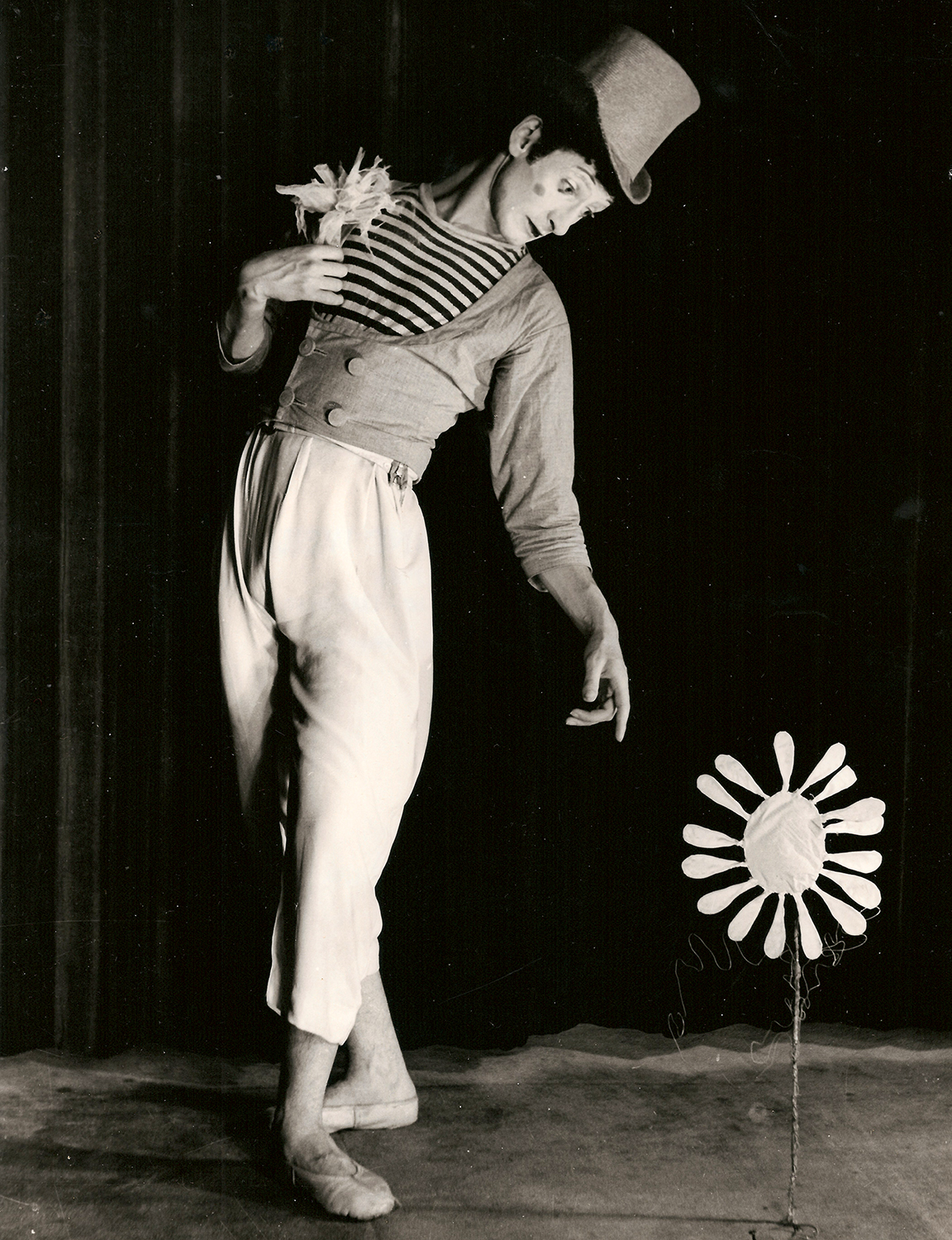A mime.